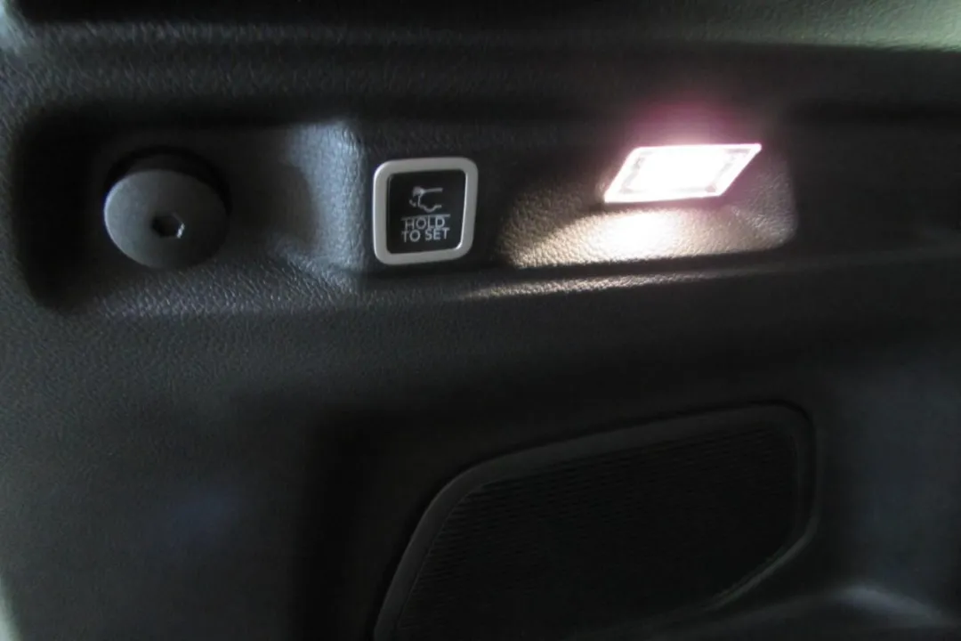 2025 Jeep Grand Cherokee - 1C4RJKBG3S8657535 - Image #32