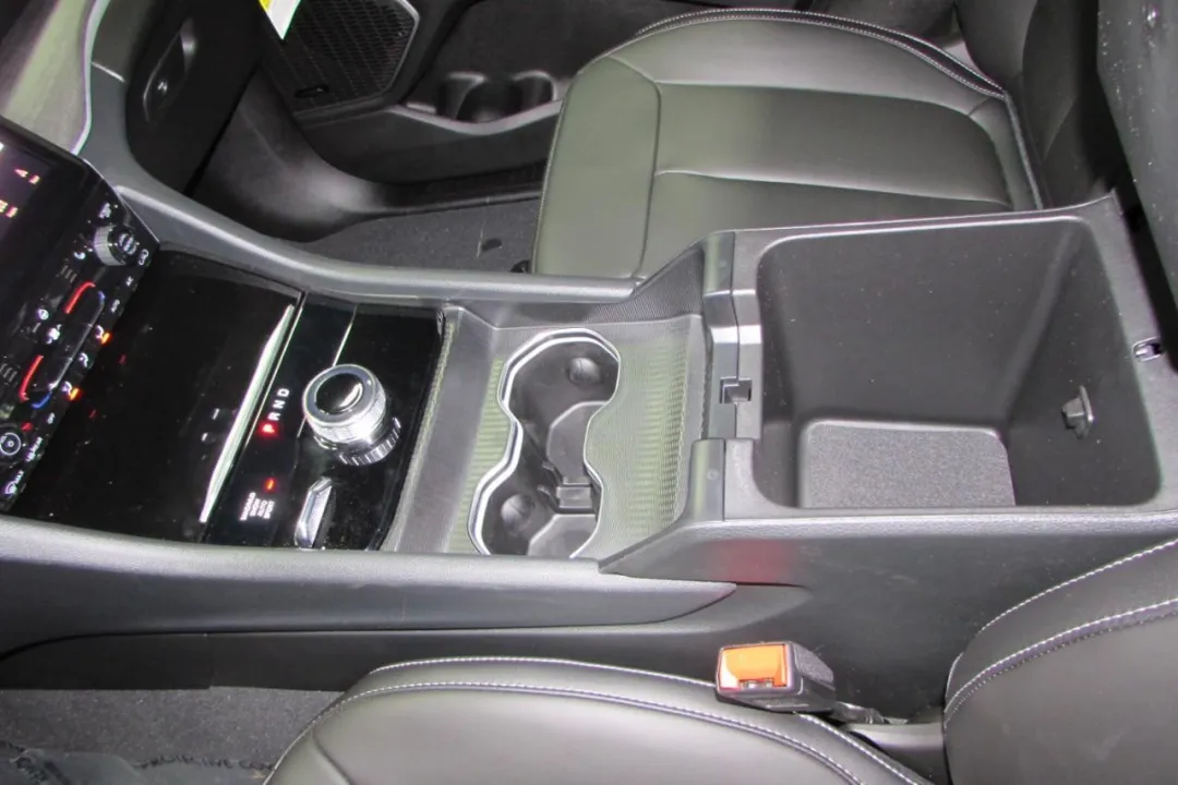 2025 Jeep Grand Cherokee - 1C4RJKBG3S8657535 - Image #23