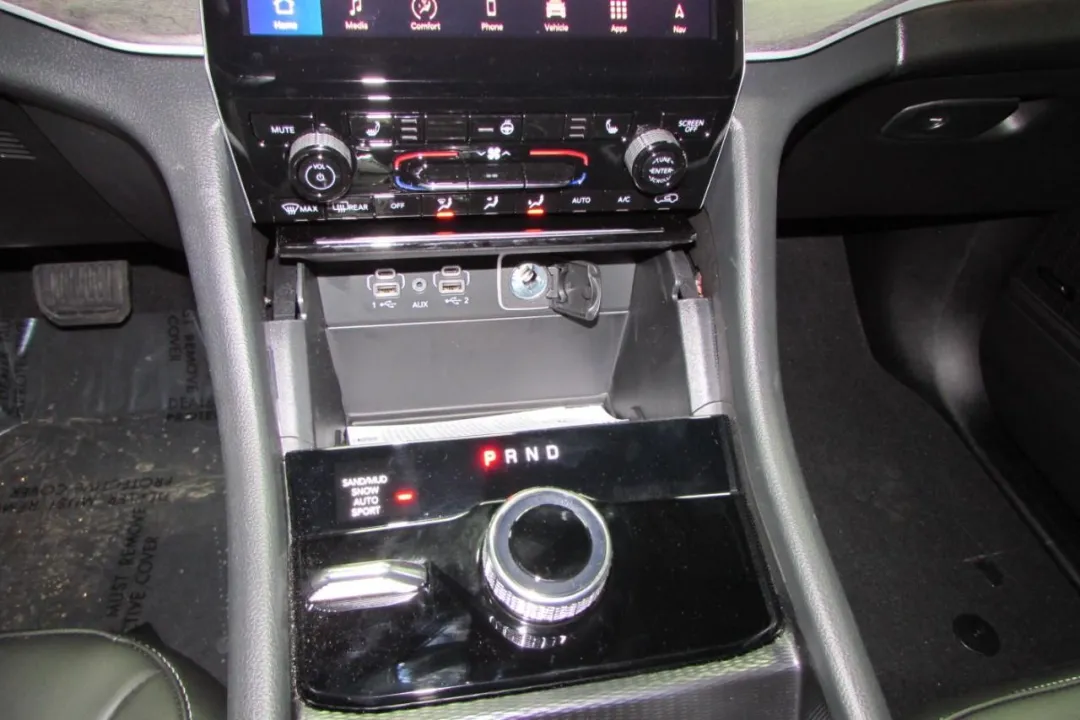 2025 Jeep Grand Cherokee - 1C4RJKBG3S8657535 - Image #22