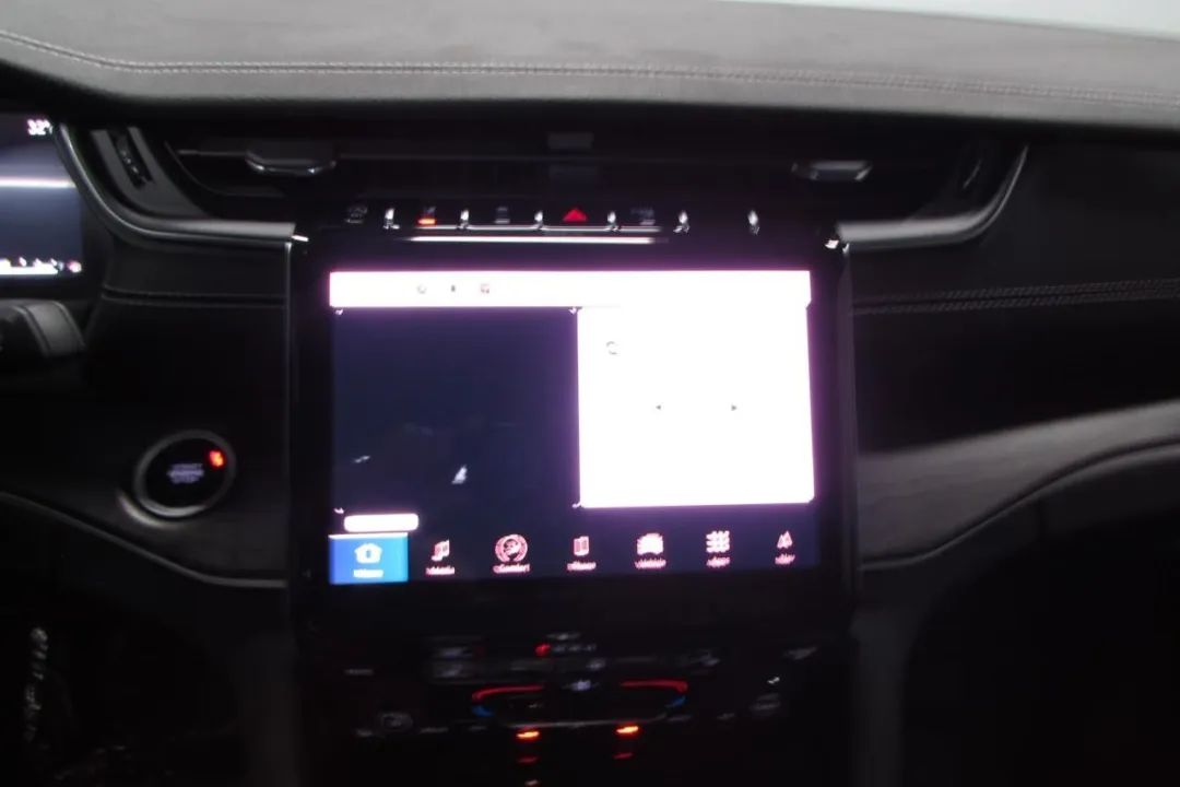2025 Jeep Grand Cherokee - 1C4RJKBG3S8657535 - Image #19
