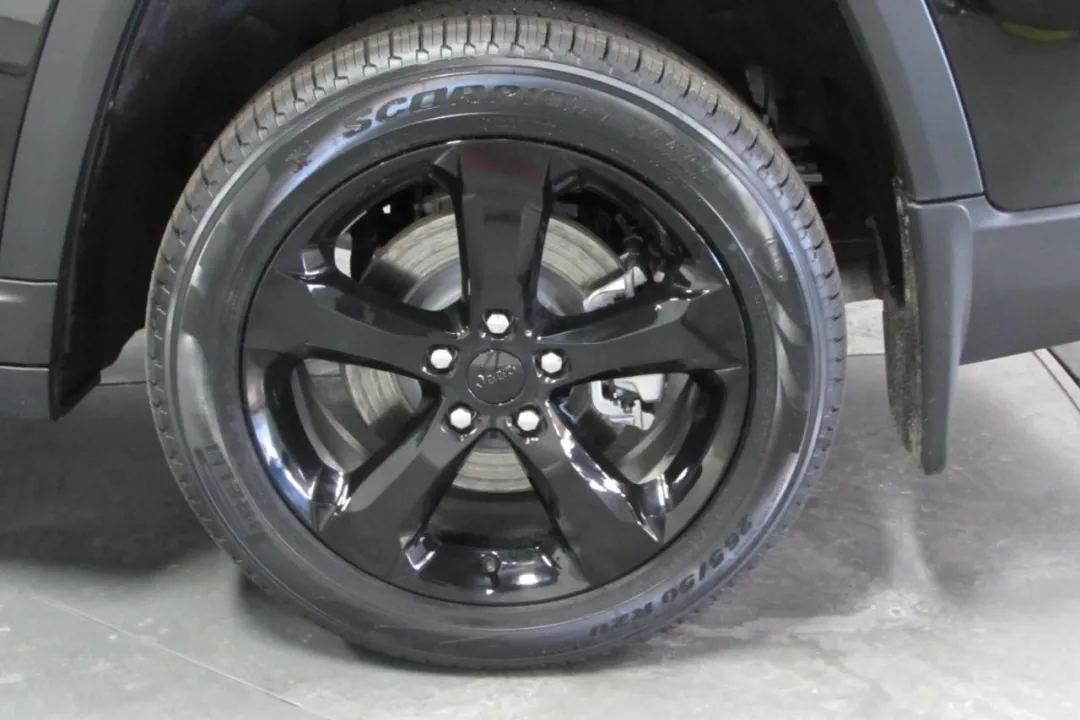2025 Jeep Grand Cherokee - 1C4RJKBG3S8657535 - Image #9