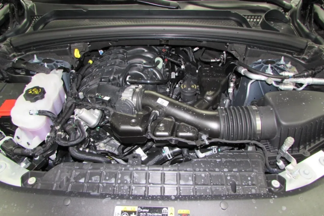 2025 Jeep Grand Cherokee - 1C4RJKBG3S8657535 - Image #8