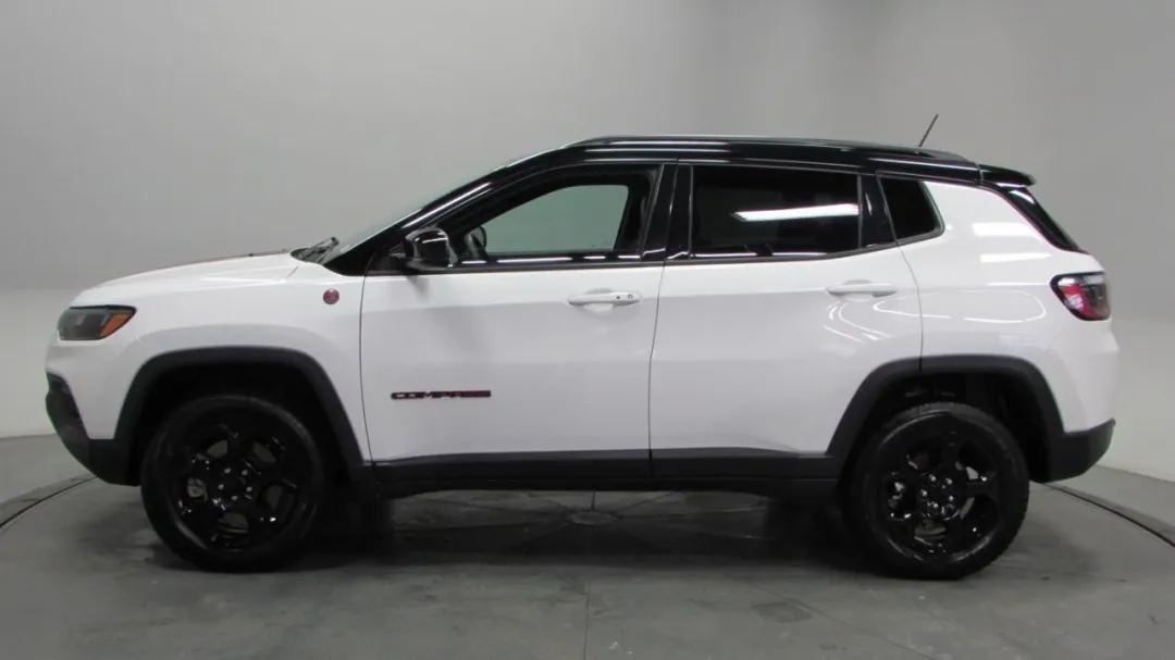 2023 Jeep Compass - 3C4NJDDNXPT522745 - Image #4