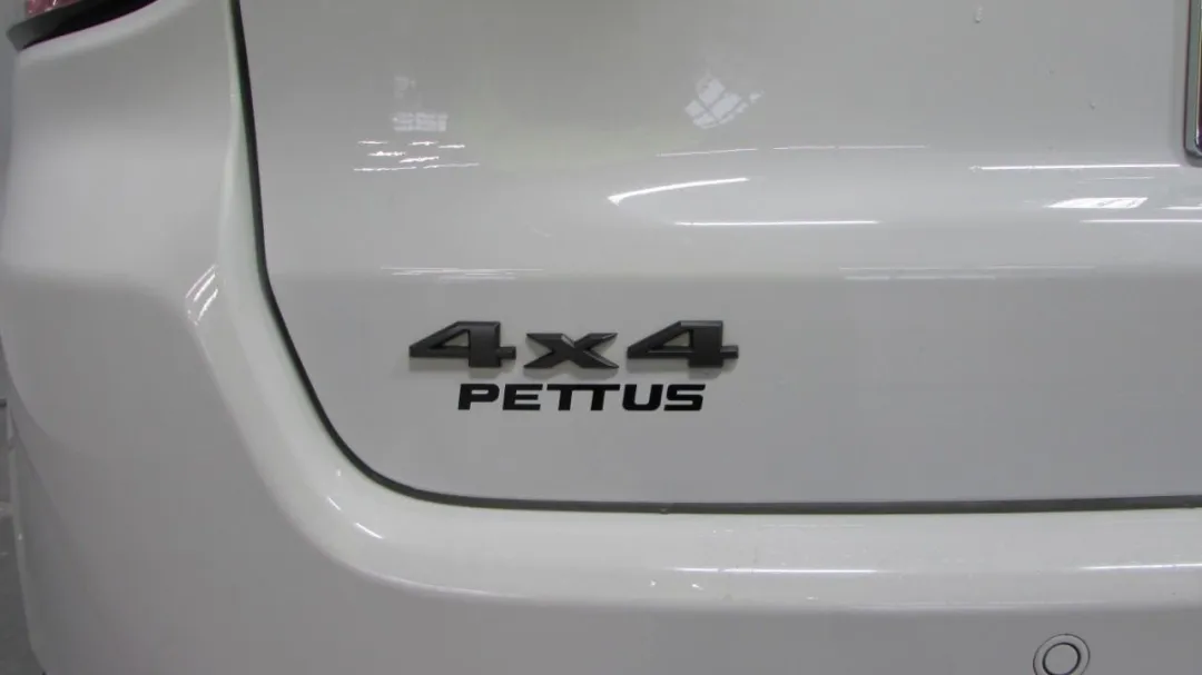 2023 Jeep Compass - 3C4NJDDNXPT522745 - Image #9