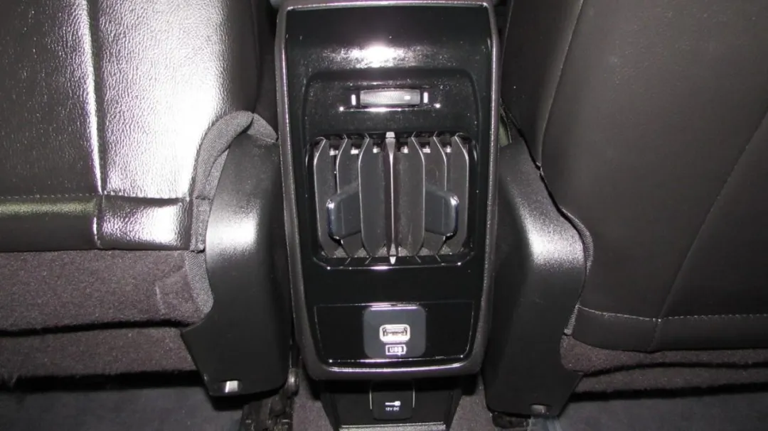 2023 Jeep Compass - 3C4NJDDNXPT522745 - Image #27