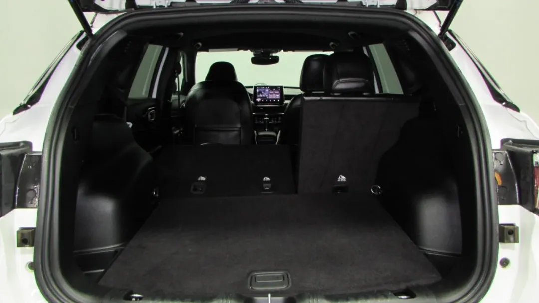 2023 Jeep Compass - 3C4NJDDNXPT522745 - Image #29